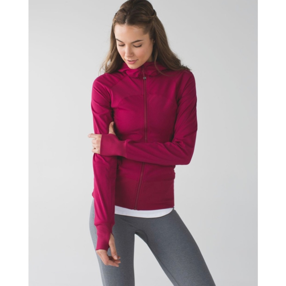 COPY - Lululemon In Flux Jacket Berry Rumble